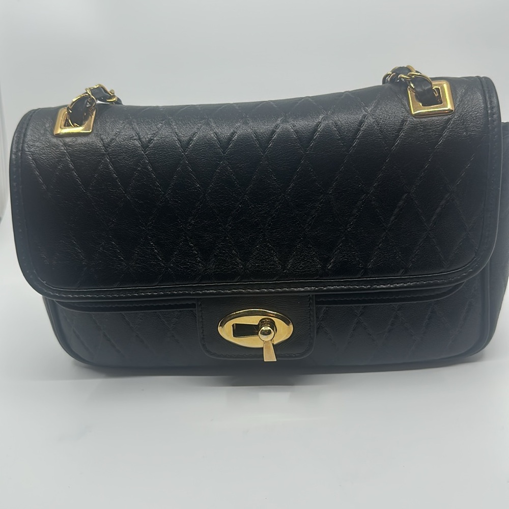 Elegant Black Quilted Genuine Leather Chain Bag - Picture 2 of 16